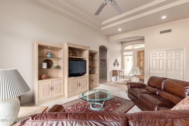 Building Photo - 25621 N Sago Dr