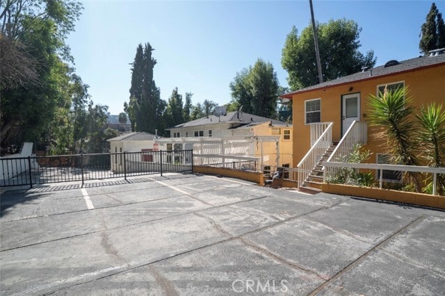 Building Photo - 3314 Barham Blvd