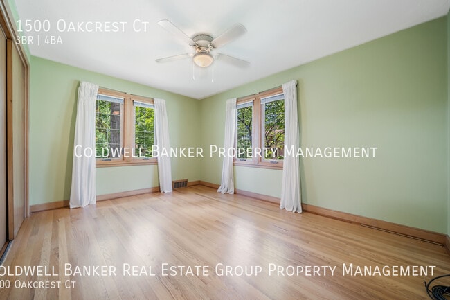 Building Photo - 1500 Oakcrest Ct