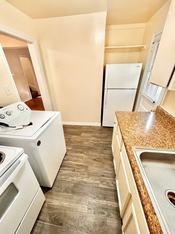 Building Photo - 3429 Ryburn Rd