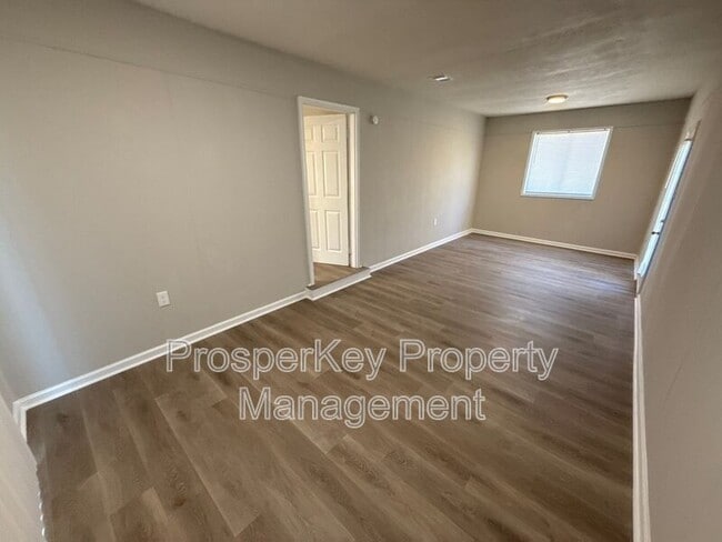 Building Photo - 5552 Tappan Ct