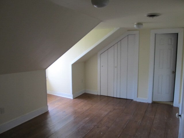 Building Photo - 614 Caroline St