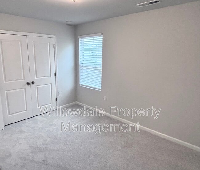 Building Photo - 913 Aspen Pointe Trl