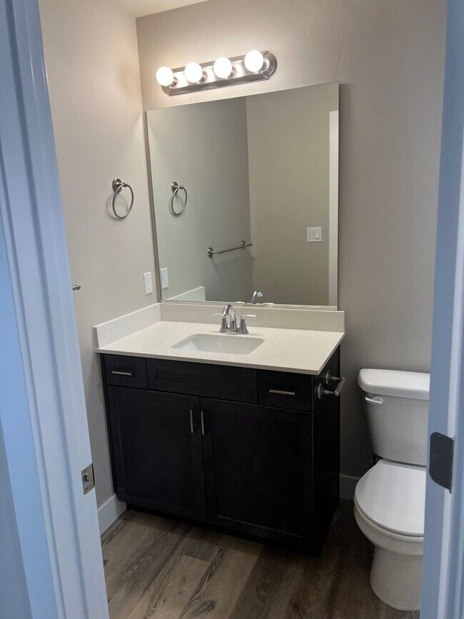 Building Photo - Brand new 3 bedroom 2.5 bathroom townhome