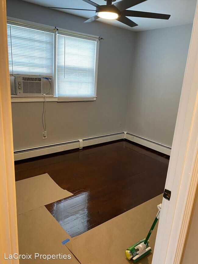 Building Photo - 4 br, 2 bath House - 50 Carder Road