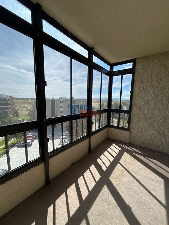 Building Photo - 13890 E Marina Dr