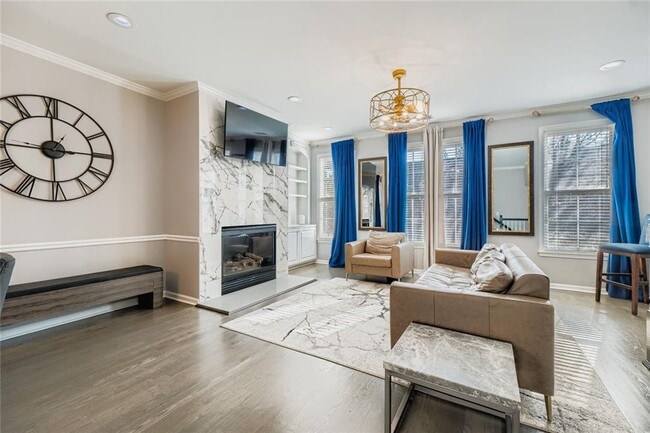 Building Photo - 6414 Queens Court Trace