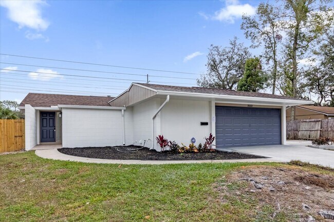 Primary Photo - FOR RENT!! SIMPLY STUNNING 4 BED 2 BATH PO...