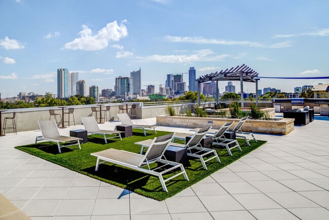 Building Photo - 1717 Toomey Rd