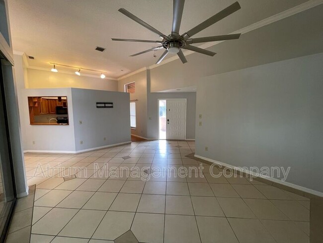 Building Photo - 1106 Lake Willisara Cir