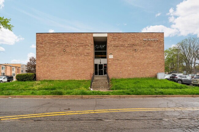 Building Photo - 207 Ballard St