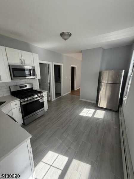 Building Photo - 458 Livingston St