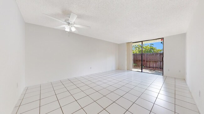 Building Photo - 8301 SW 142nd Ave