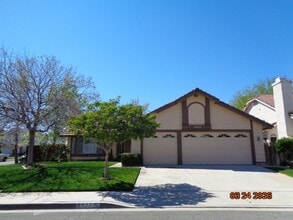 Building Photo - Rancho Vista 1 Story Offering 1428 sq. ft.