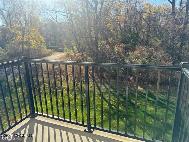 Building Photo - 109 Creekside Wy