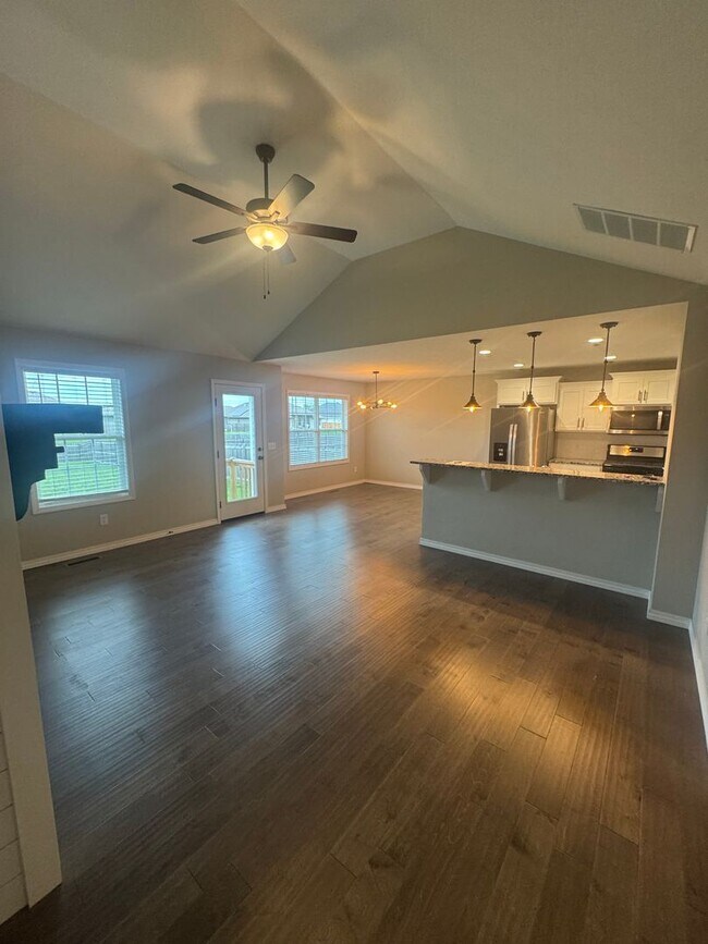 Building Photo - Your Next Home Awaits