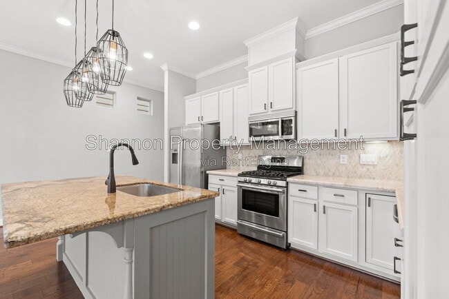 Building Photo - 5936 Kiam St