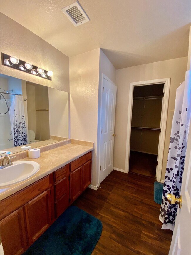 Building Photo - 14214 Lasso Rock Dr