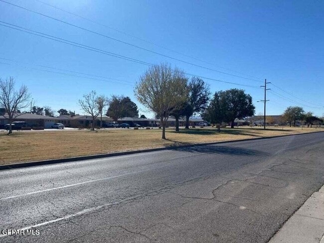 Building Photo - 7409 Edgemere Blvd