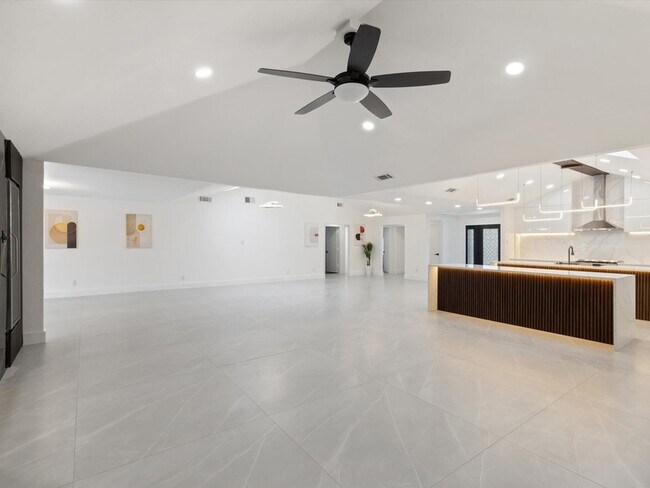Building Photo - 4321 Cobblers Ln