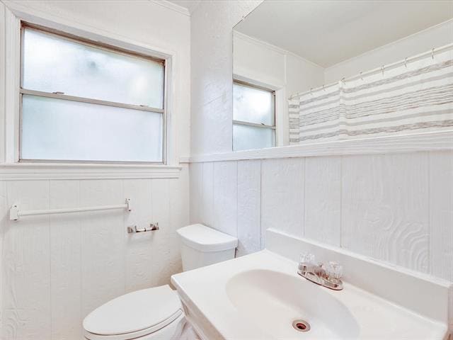 Building Photo - 806 Buckalew St