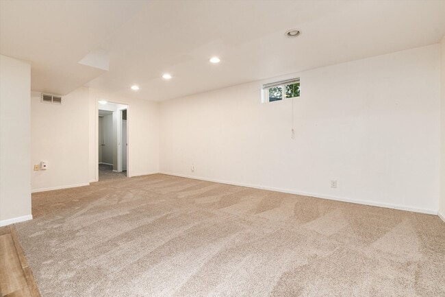 Building Photo - Awesome Littleton Ranch Home