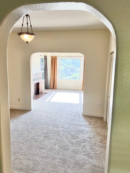 Dining room - 2256 Glendale Blvd