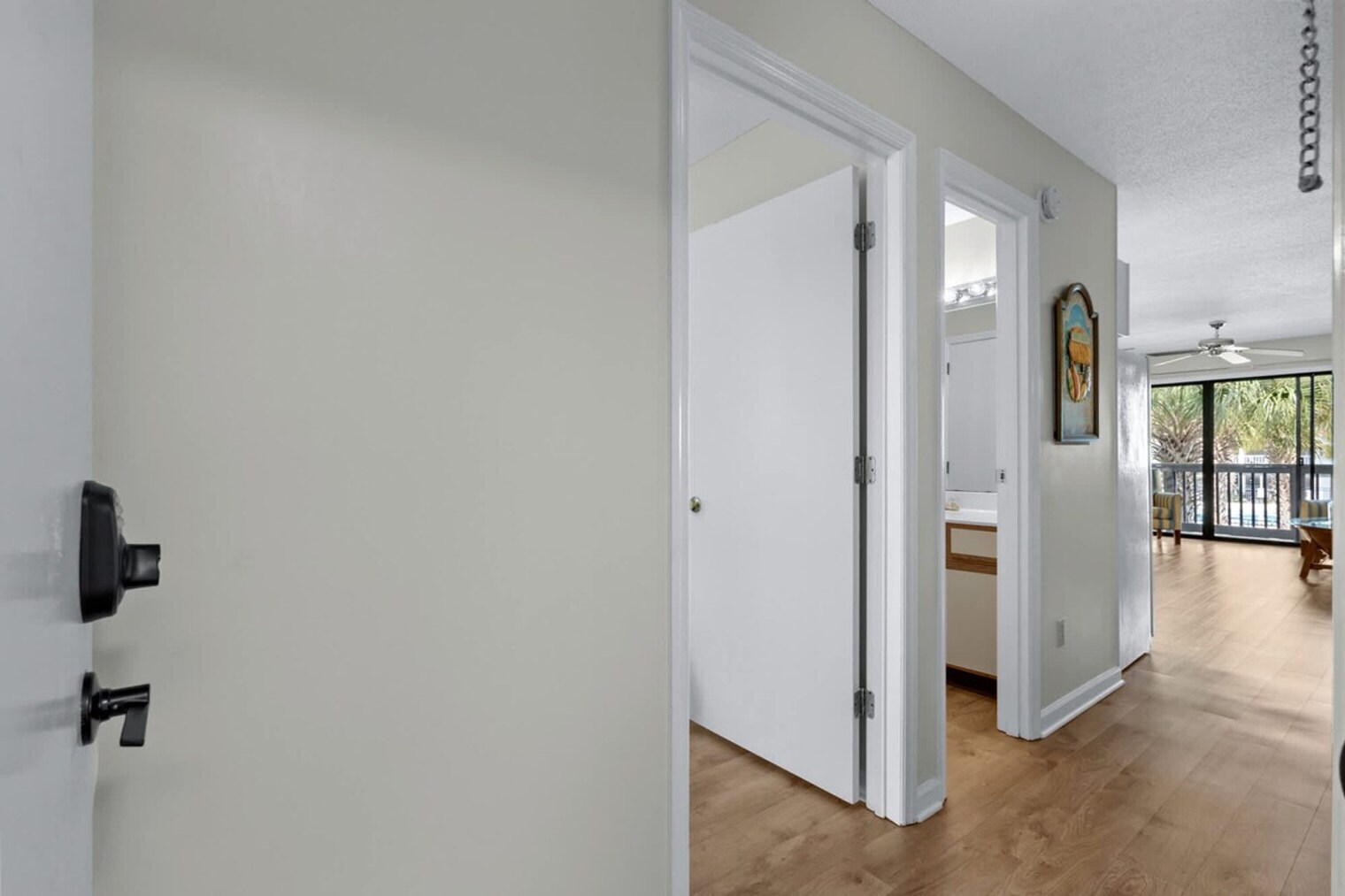 Building Photo - 76 S Reindeer Rd