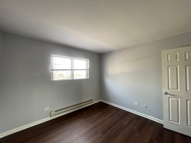 Building Photo - 444 Osage Ln