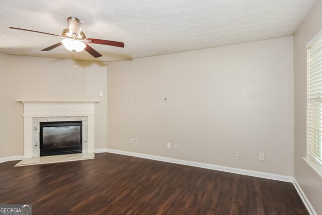 Building Photo - 381 Clearsprings Dr