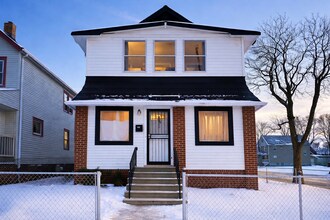 Building Photo - 12502 Forest Ave