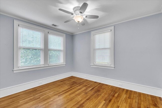 Building Photo - 331 E 54th St
