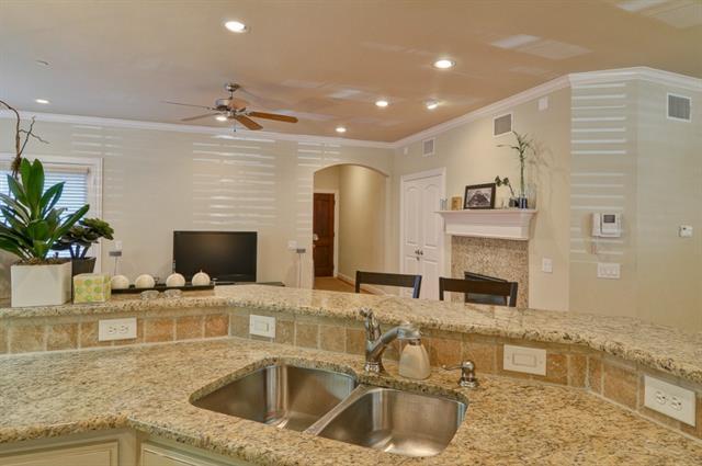 Building Photo - 3117 Rosedale Ave