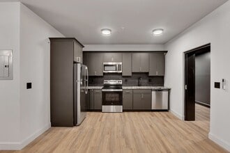 Building Photo - 36 Pawling Ave