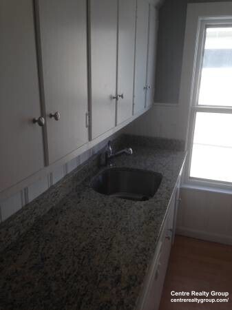 Building Photo - 44 Orchard St