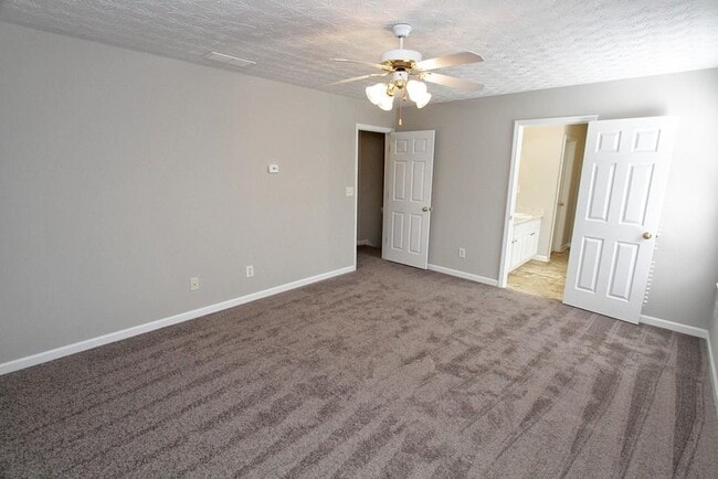 Building Photo - 3508 Hill Pond Dr NE
