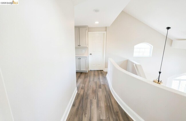 Building Photo - 2413 Santa Cruz Ct