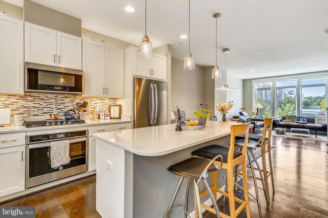 Building Photo - 8052 Red Hook St