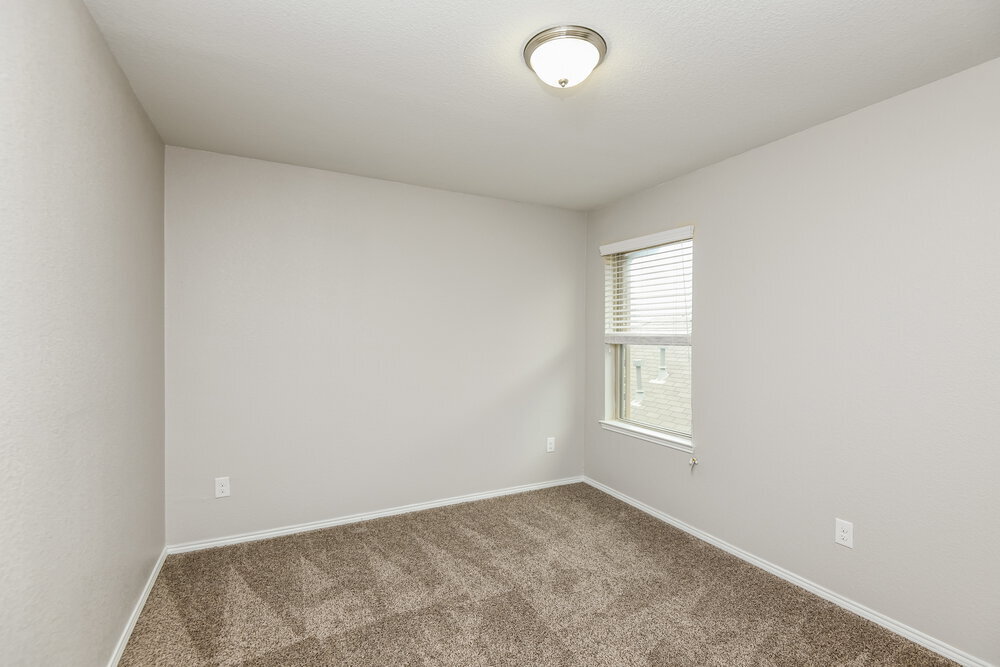 Building Photo - 5864 Fir Tree Ln