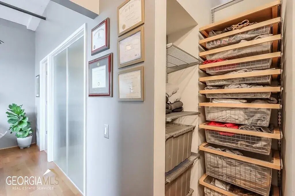 Building Photo - 426 Marietta St NW