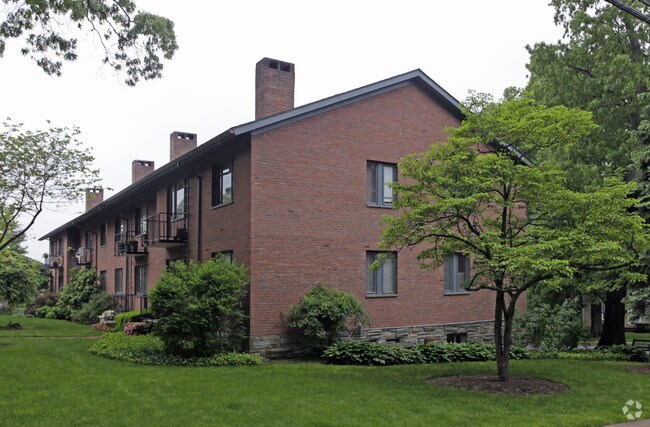 Building Photo - Madison Heights