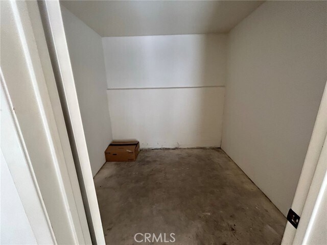 Building Photo - 2800 Plaza del Amo