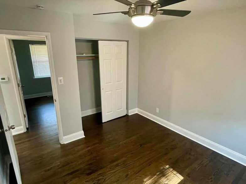 Building Photo - 5307 Crestside Ln