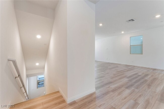 Building Photo - 1433 Nocturnal Flight St