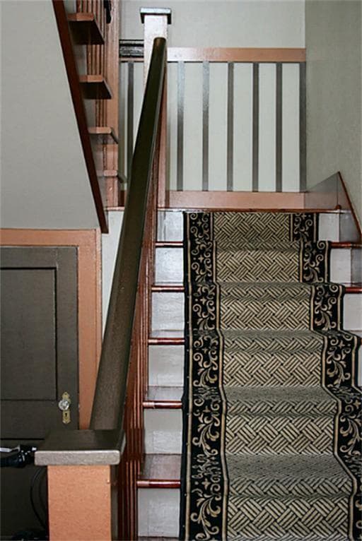 Building Photo - 412 W Polk St