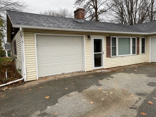 Building Photo - 20 Holbrook Ct