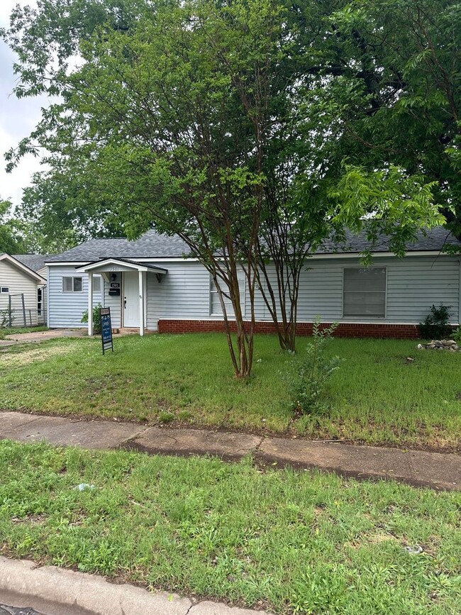 Building Photo - 2bd/1ba in Killeen Accepting Section 8