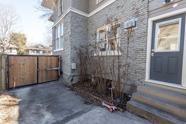 Building Photo - 1777 Carr Ave
