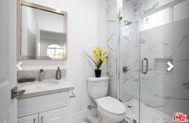 Building Photo - 1629 Ridgeley Dr