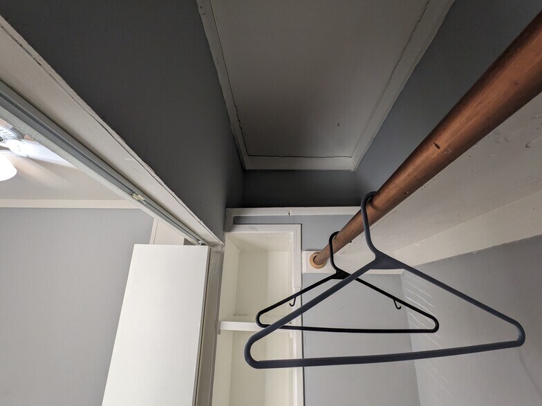 Building Photo - 515 S Wheeling Ave